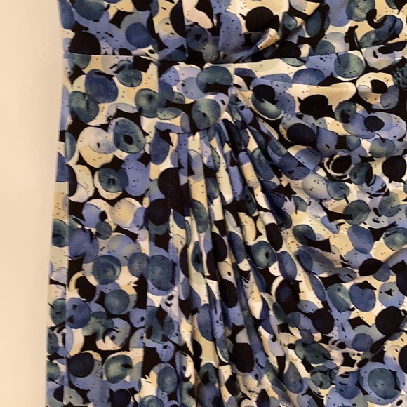 Dress - Picture 4 of 6